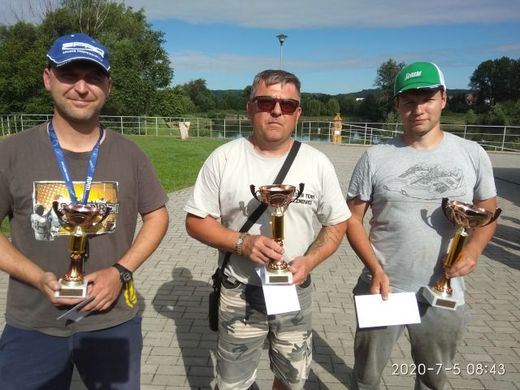 Vítězové NRZ 4-5.7.2020.jpg